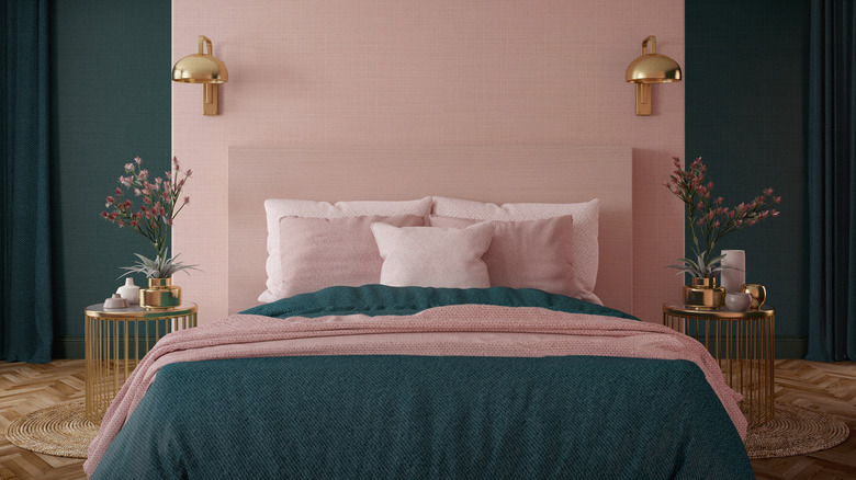 pink and green bedroom 