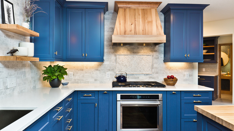 Kitchen with flawlessly painted cabinets