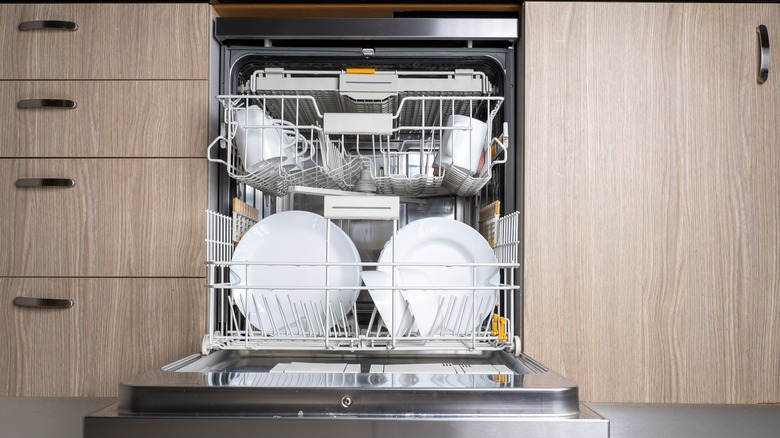 dishwasher 